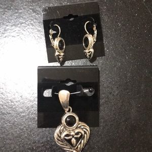 Premier Designs Pendant/Earrings Set